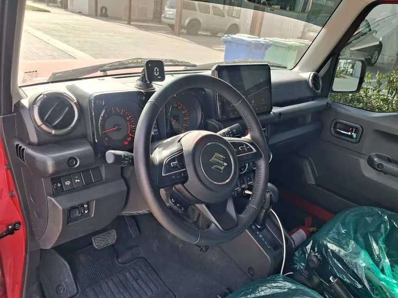 Suzuki Jimny 2025